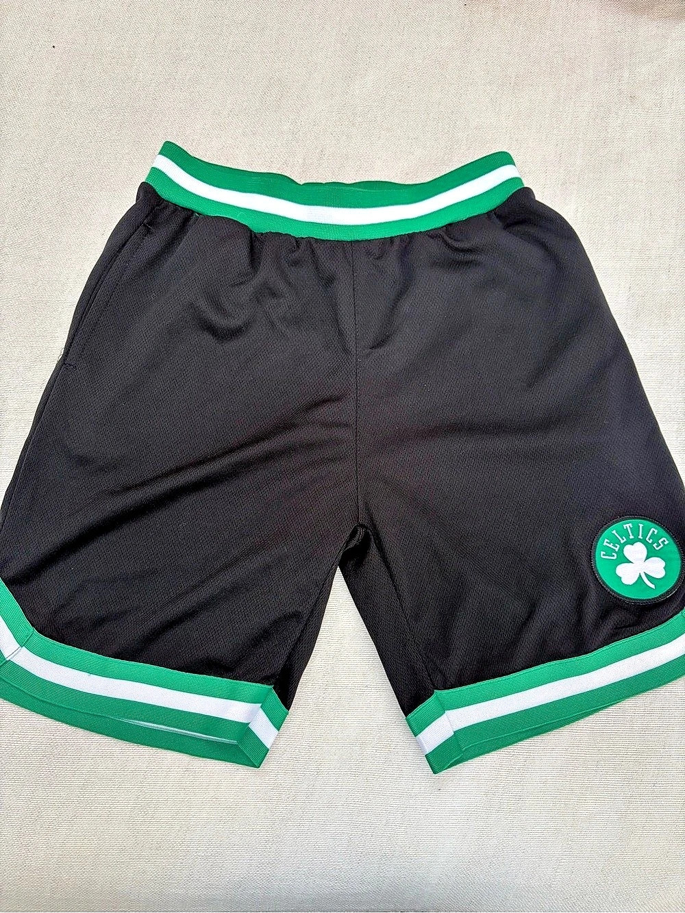 Celtics Basketball Shorts Black & Green Boys Medium 14-16